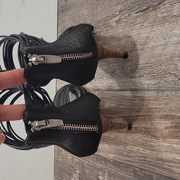 Coach 3" heels - Picture 5 of 10